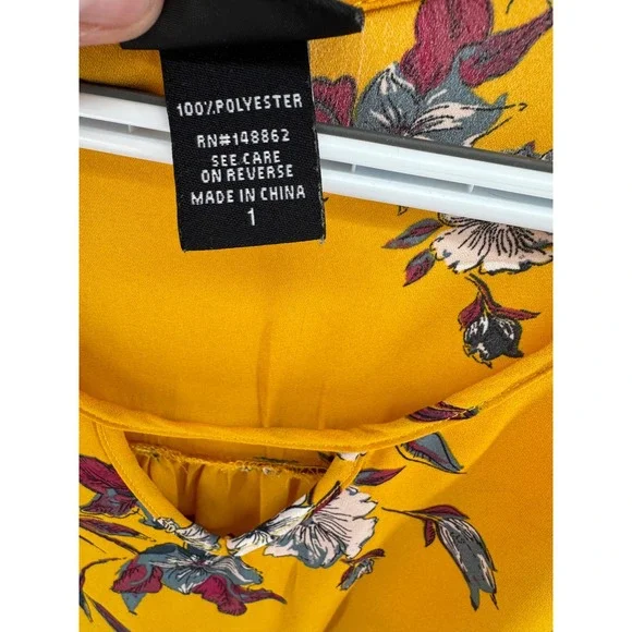 Torrid Womens Mustard Yellow Floral Keyhole Long Sleeve Blouse Top Size 1 - Picture 4 of 6